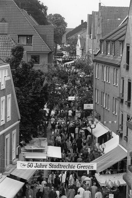 Die Marktstraße im Jubiläumsjahr 2000.