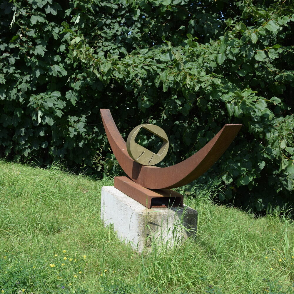 Emsdeich-Skulptur "BOOTe" von Peer Stuwe
